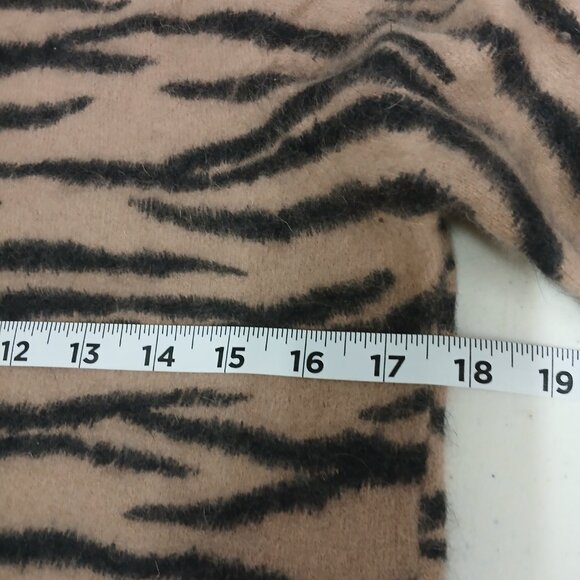 UEC Parisian Signature Animal Print Angora Button up cardigan Sweater sz Large - Picture 12 of 12